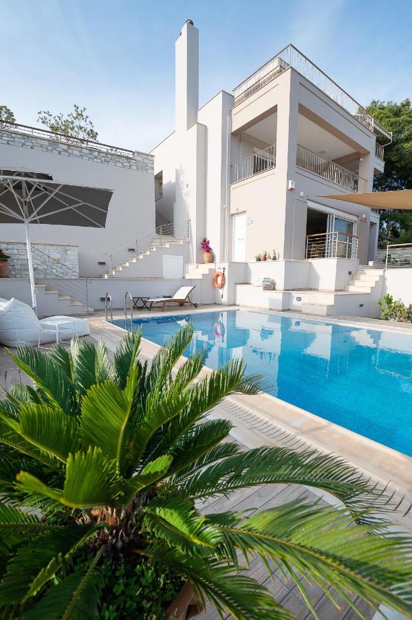 Kalavria Luxury Suites, Afroditi Suite With Magnificent Sea View And Private Swimming Pool. Poros Town Exterior photo