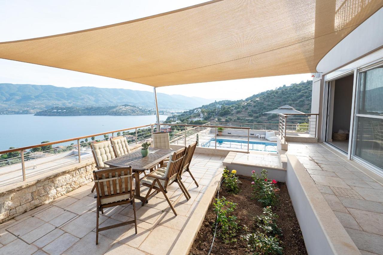 Kalavria Luxury Suites, Afroditi Suite With Magnificent Sea View And Private Swimming Pool. Poros Town Exterior photo